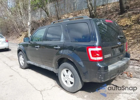 2010 Ford Escape Xlt из США, поврежденный, VIN 1FMCU9DGXAKD25432
